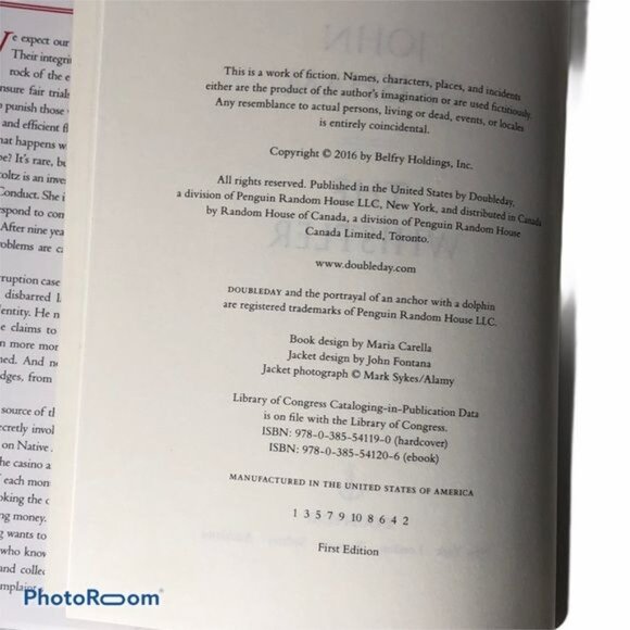 The whistler by John Grisham Doubleday bestseller 2016 English pages 374 READ - Picture 3 of 8